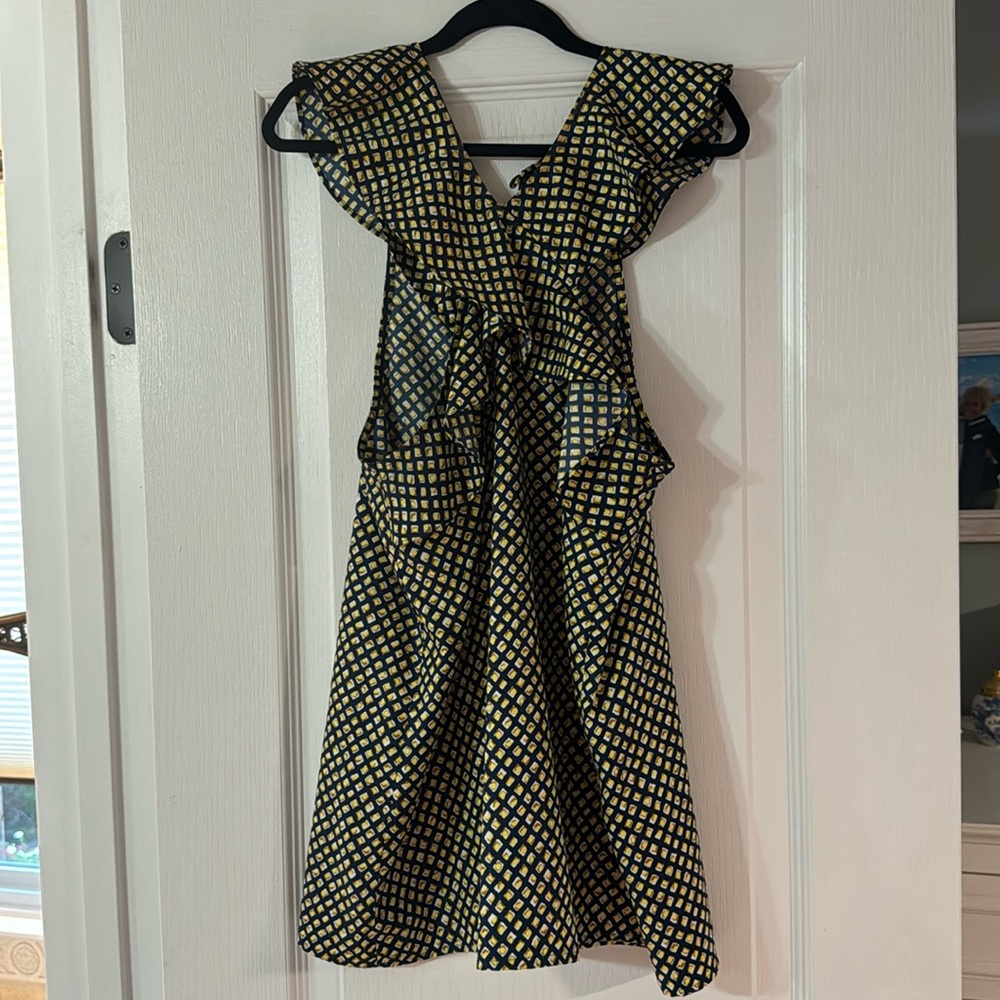 Banana republic silk tank top in perfect condition